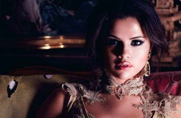 Selena Gomez Hot