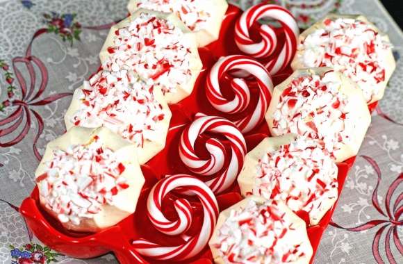 White and red cookies